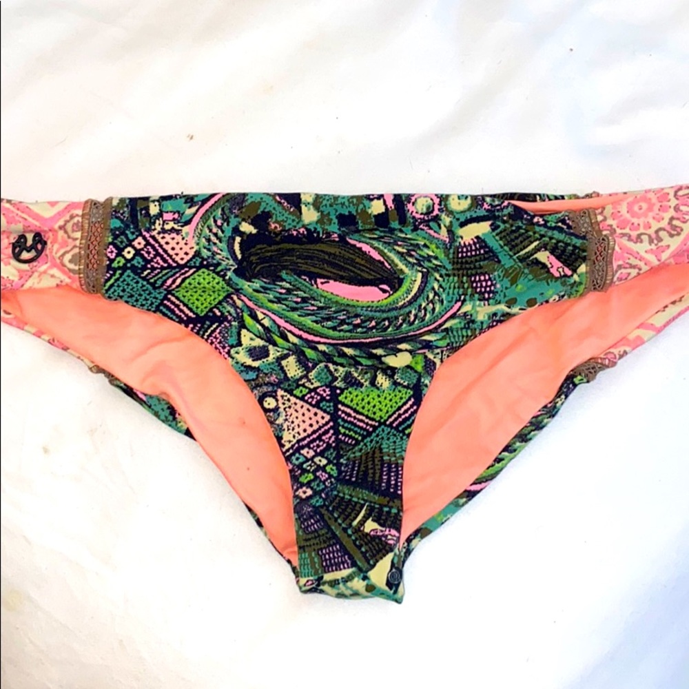 MAAJI SWIMWEAR